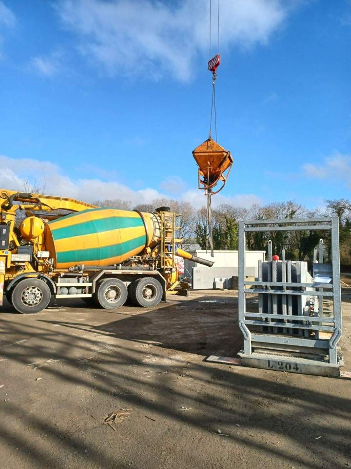 Camion malaxeuse sur un chantier