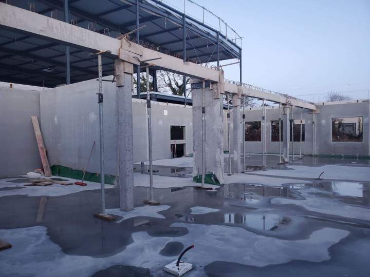 Poteaux préfabriqués en béton armé en gros œuvre 