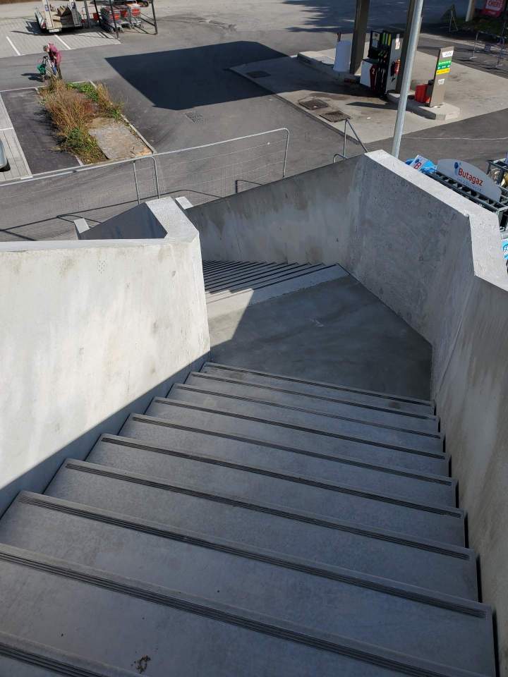 Création escalier béton intermarché Brest