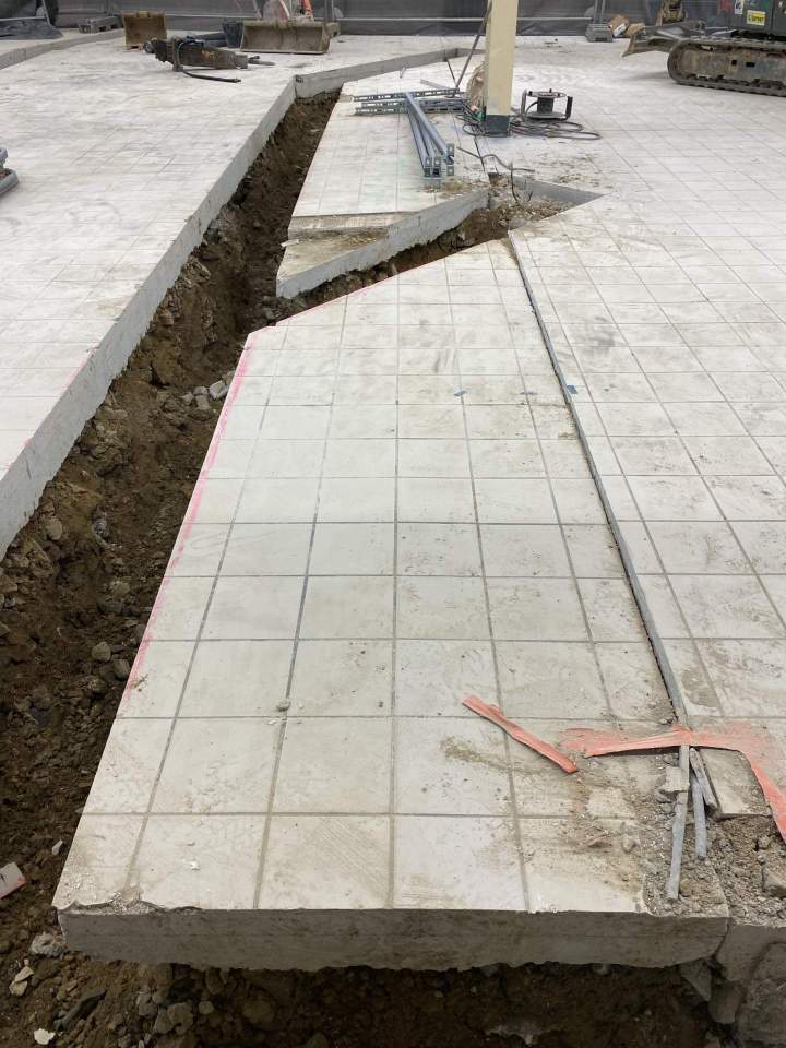 Tranchée de canalisation INTERMARCHE LESNEVEN (2)